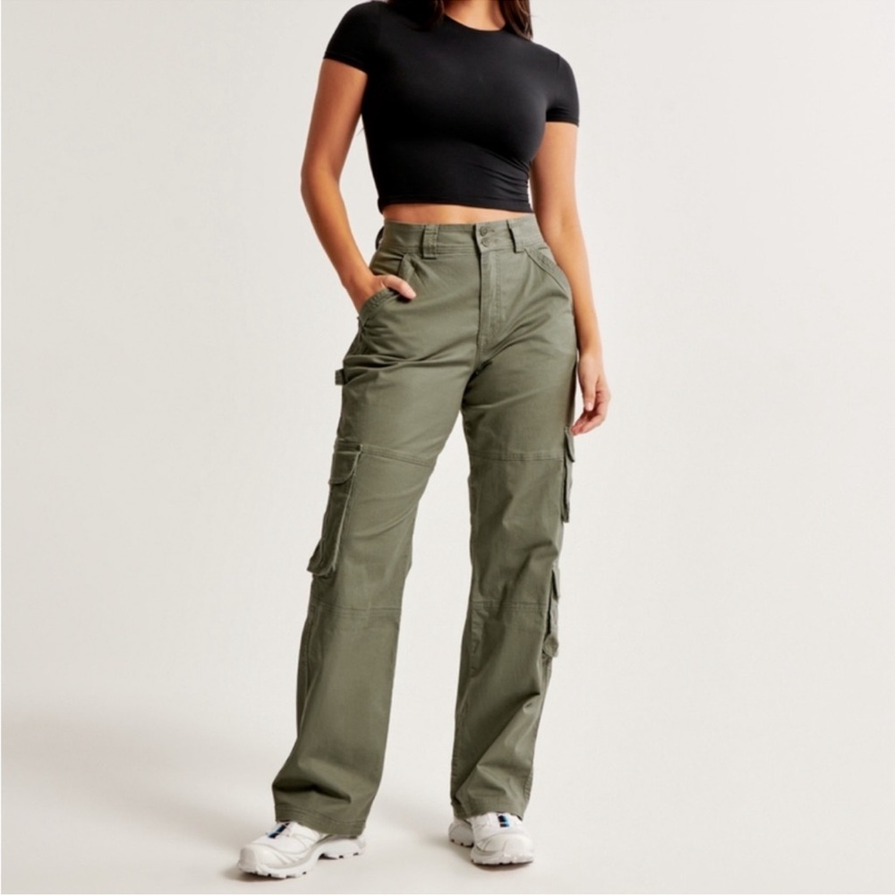 Abercrombie & Fitch Sage Green Relaxed Fit Pants